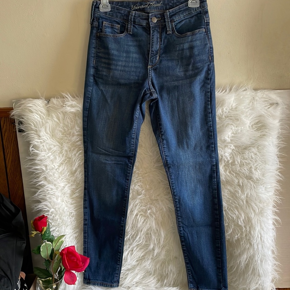 Universal Threads Jeans